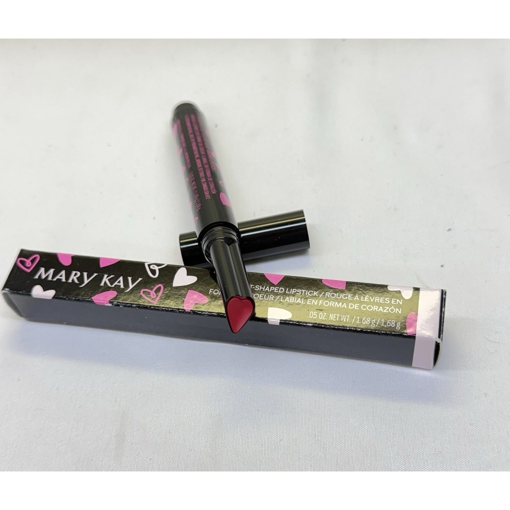 NIB Mary Kay Heart Shaped Lipstick ~ Courageous Pink ~ #179763
